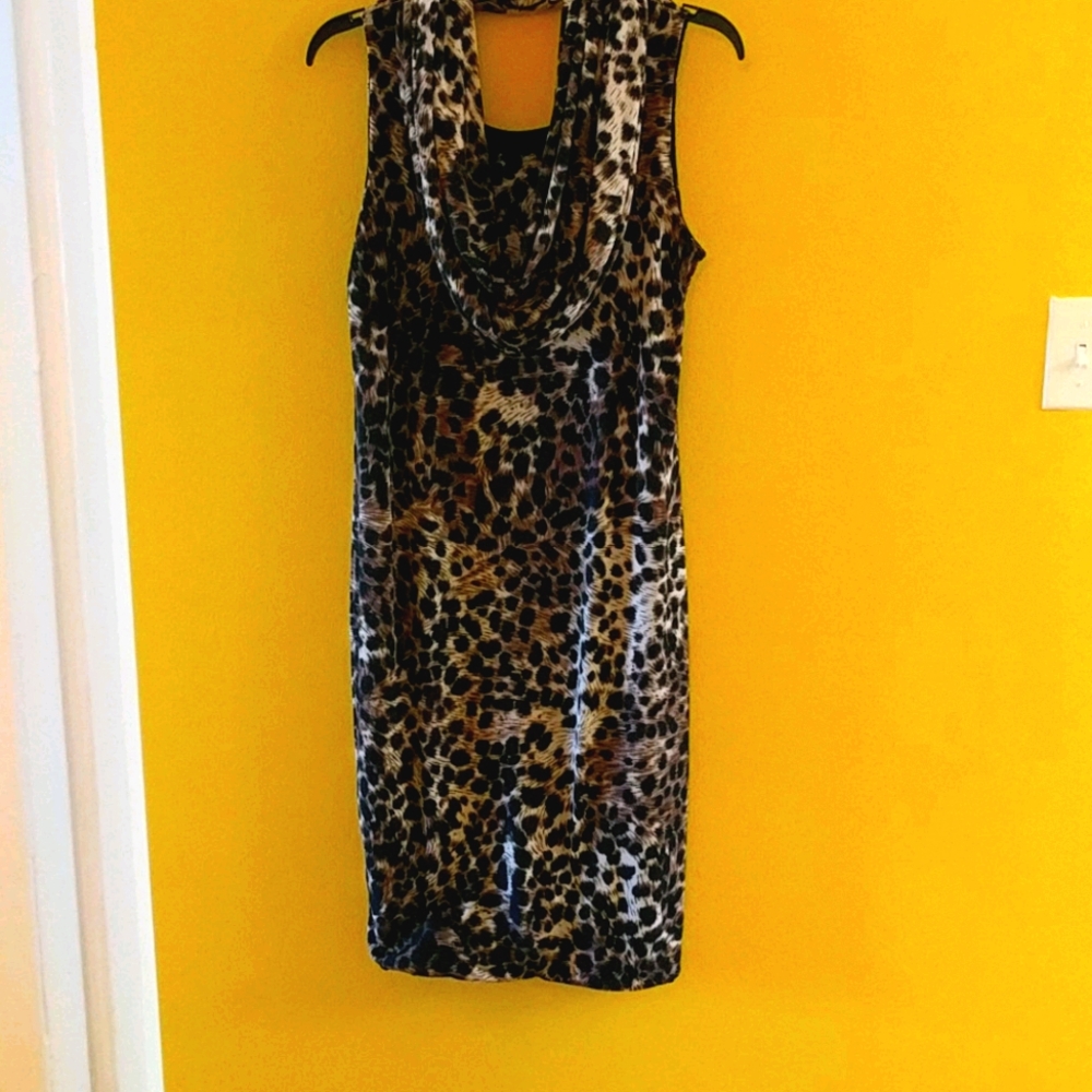 NWOT reversible Julian Chang little black dress